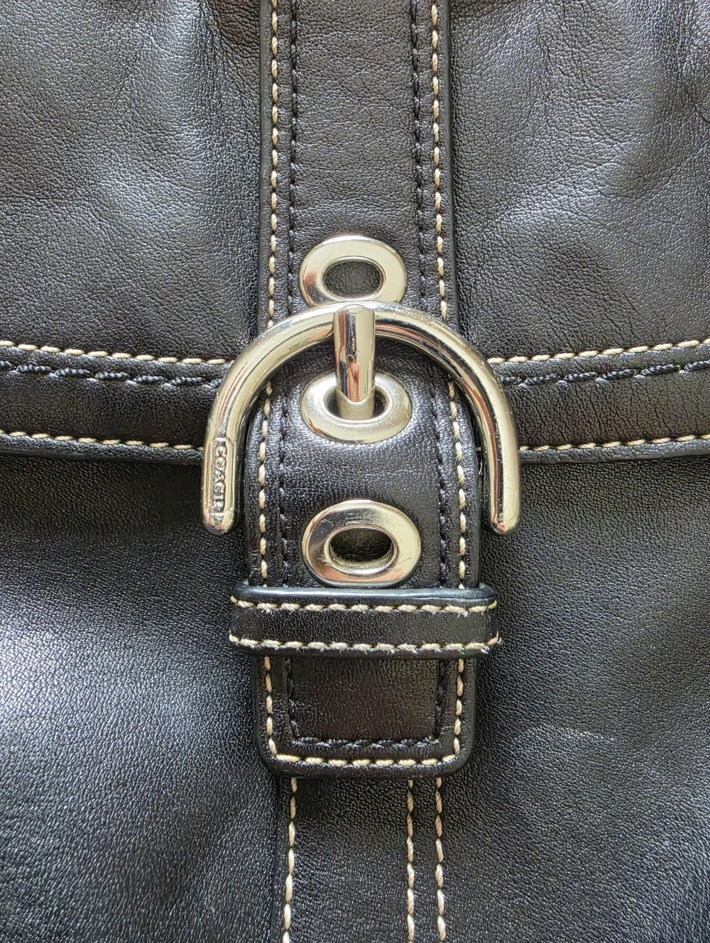 Coach Soho Black Leather Flap Bag Contrast Stitch Turnlock Y2K - Picture 2 of 12